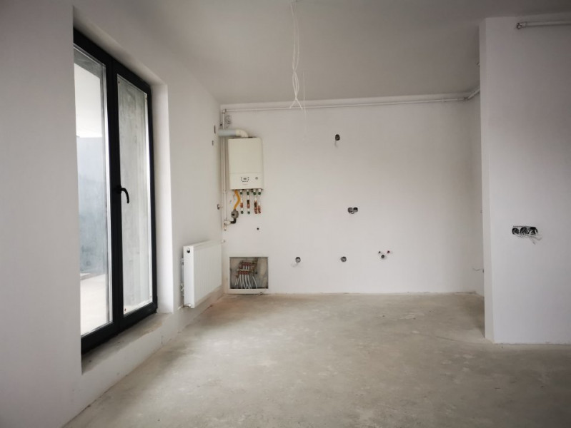 Apartament 3 camere cu terasa Bloc Nou Borhanci 