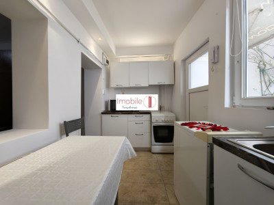 Garsoniera la casa zona Hasdeu-UMF